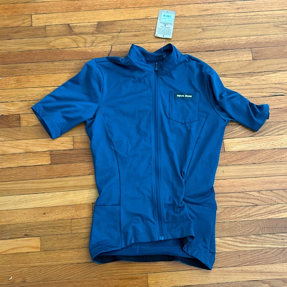 Brand New Pearl iZUMi bike shirt with tag on